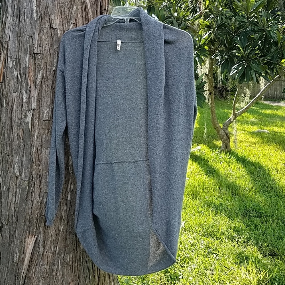 Red Envelope cashmere pullover